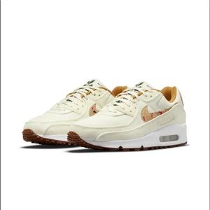 Nike Air Max 90 SE Women’s Sneaker